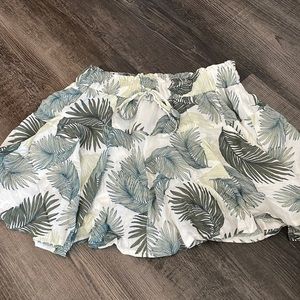 Palm pattern skort size small